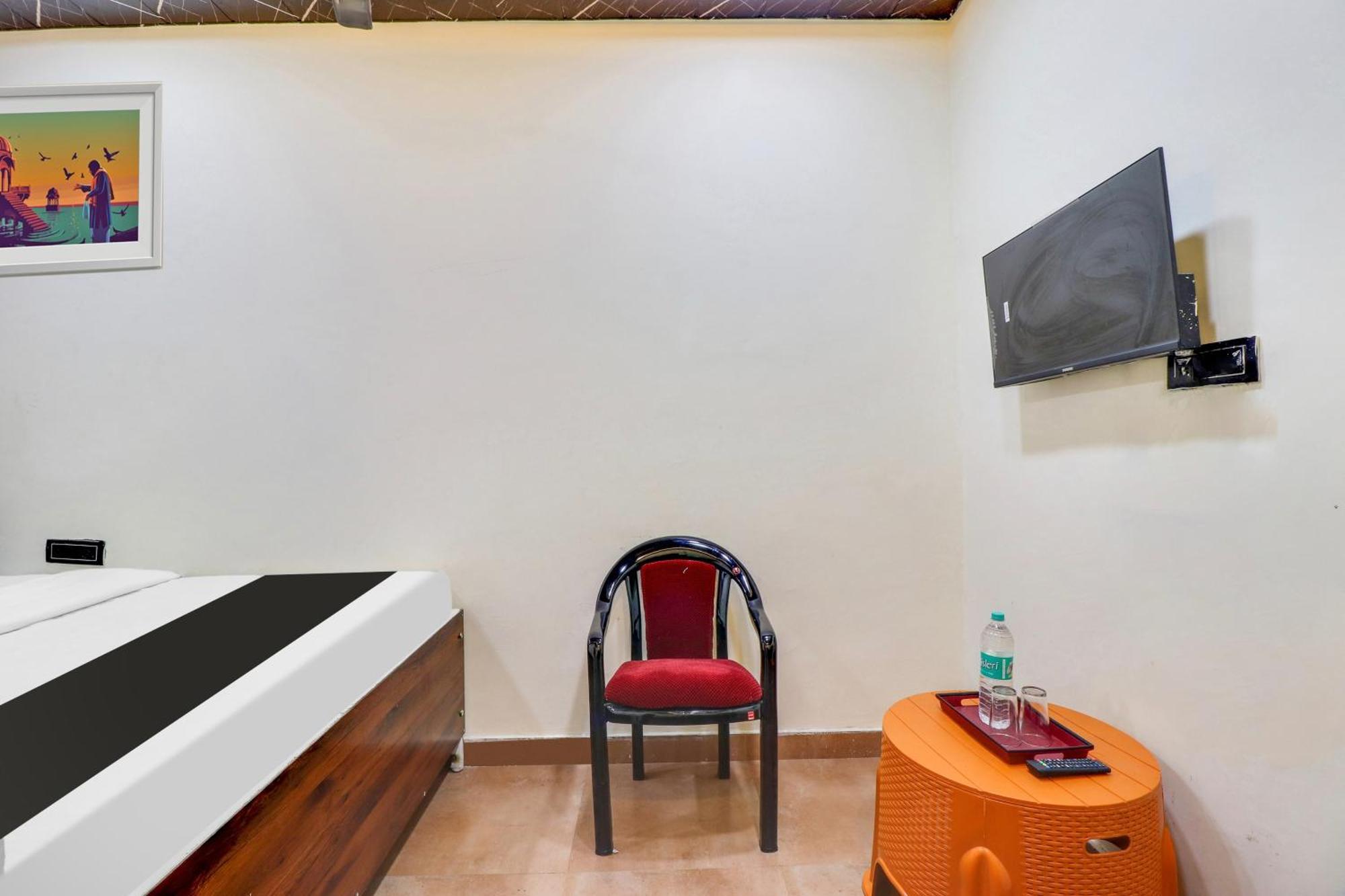 Hotel O Krishna Priya Haridwār Екстериор снимка