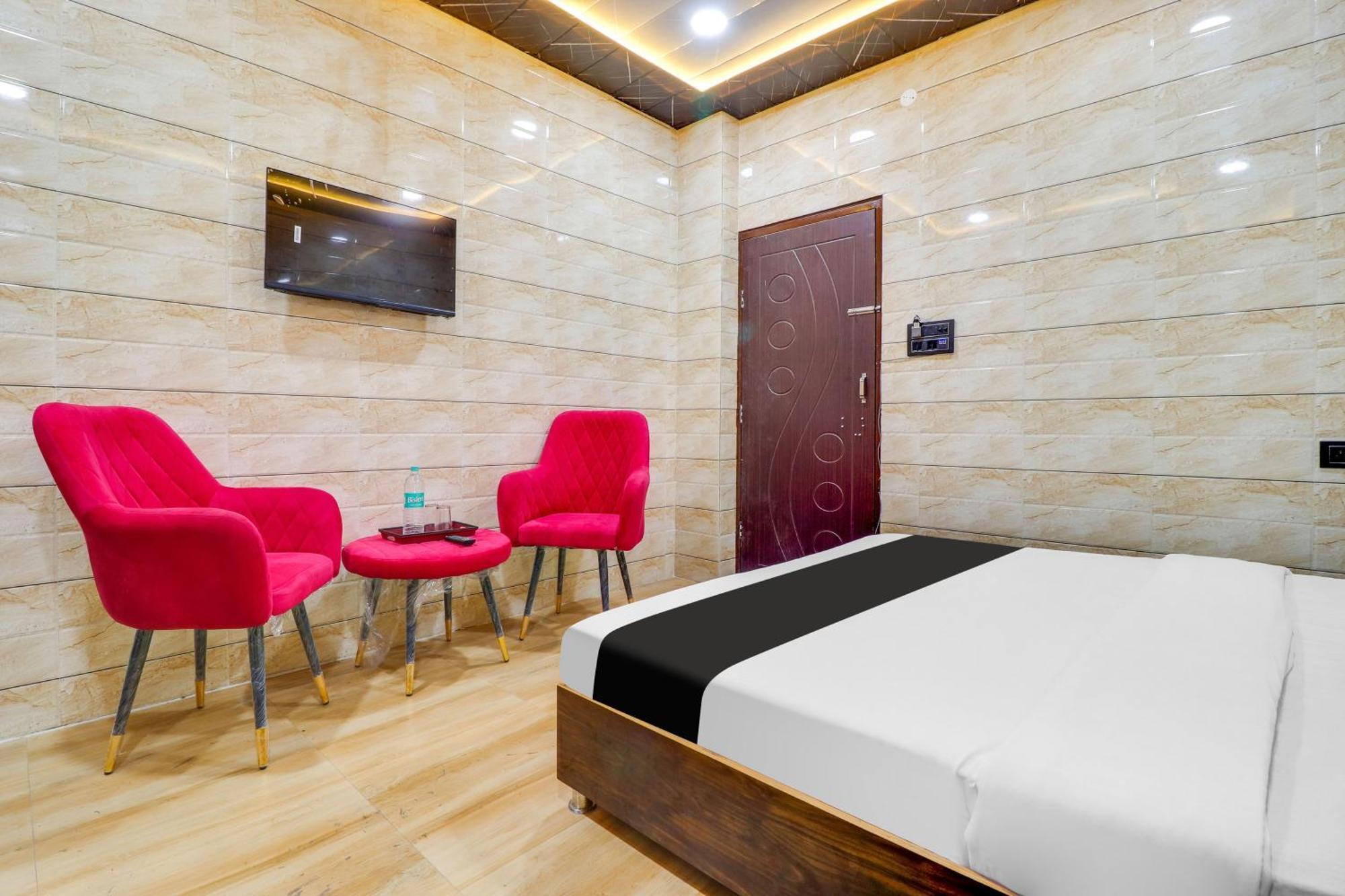 Hotel O Krishna Priya Haridwār Екстериор снимка