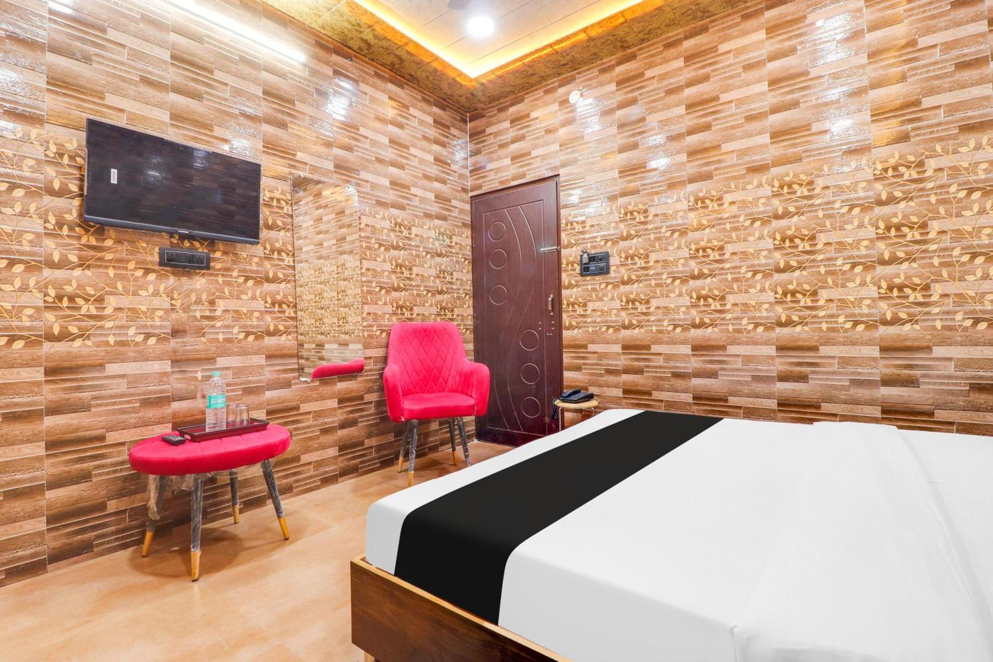 Hotel O Krishna Priya Haridwār Екстериор снимка